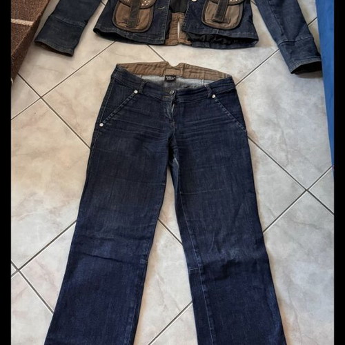 Women’s denim set Mariell Burani like new, low-rise jeans with flare