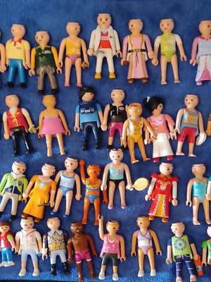 Playmobil used, pack of 38 figures without hair