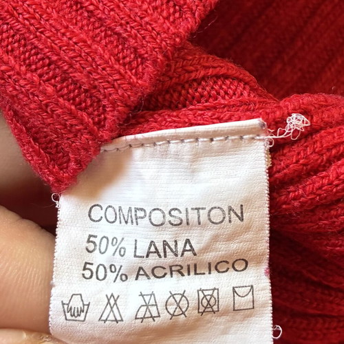 Red Hot Deux Pièces Knit Bundle V-Neck Cardigan & Wool Blend Jumper Set Size M