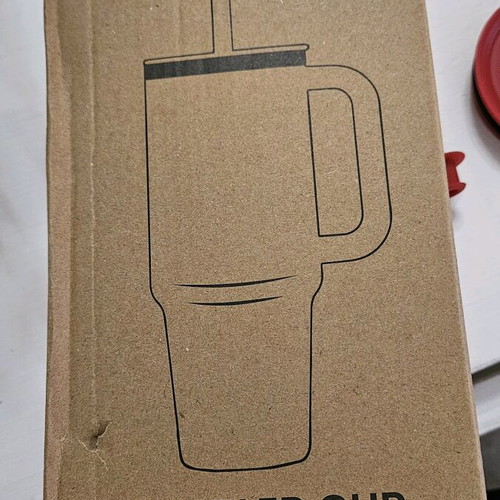 Hydro Flask Thermos 1.1 liters new with sealed straw