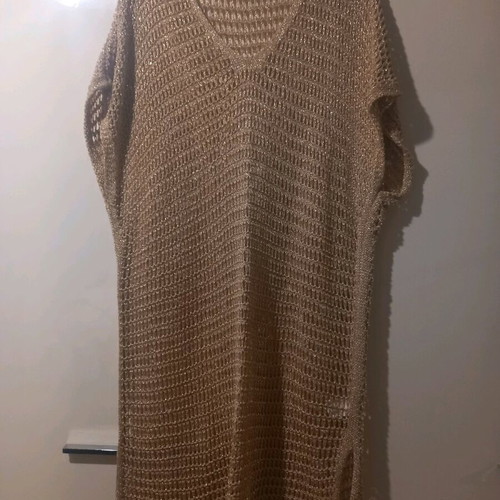 Knitted kaftan beige gold like new