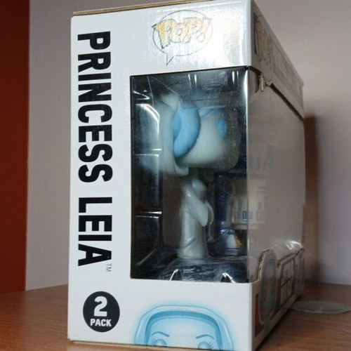 Funko Pop! Princess Leia & R2-D2 2-Pack 2017 SC Exclusive like new