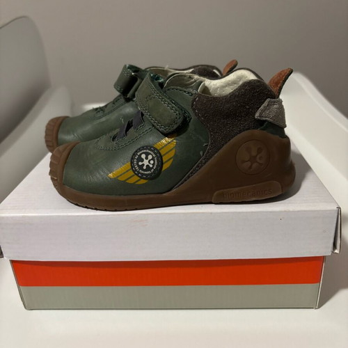 Biomecanics winter baby shoes size 24 like new