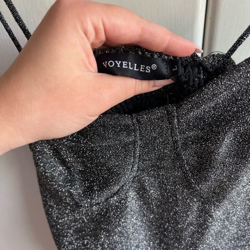 Short dress with silver glitter, size Large, like new