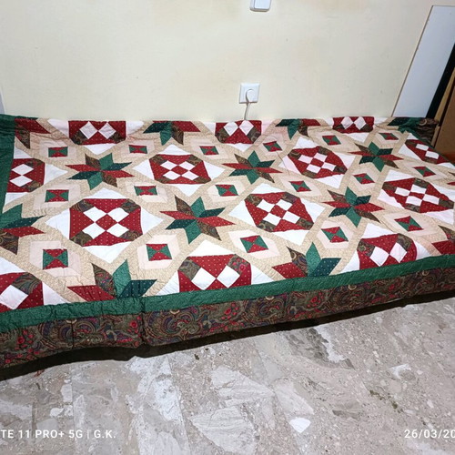 Patchwork quilt like new 220×210 cm with 2 pillowcases