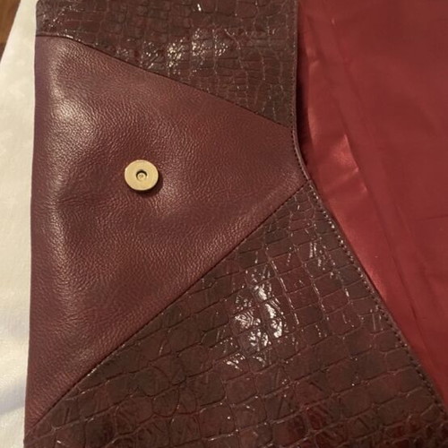 Clutch bag crossbody like new, burgundy suede and faux leather with crocodile texture