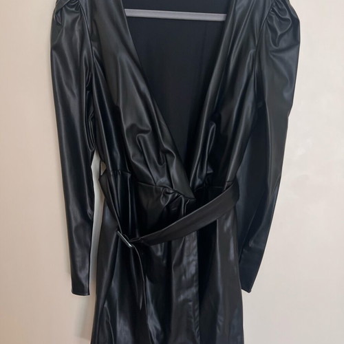 Zara leather dress size L like new, black