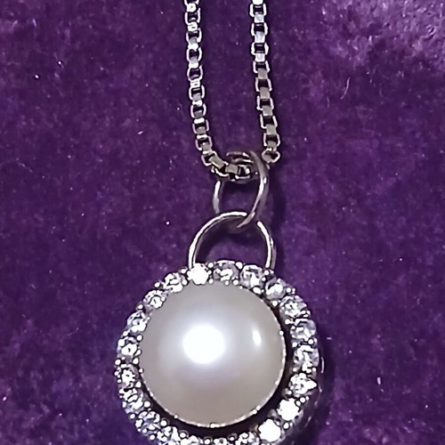 Necklace with genuine 1 mm pearl, silver 925 like new