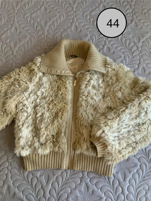 Women's short coat size 44 like new