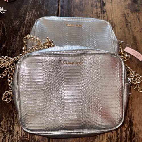 Victoria's Secret Fashion Show Crossbody Bag new, silver shoulder purse