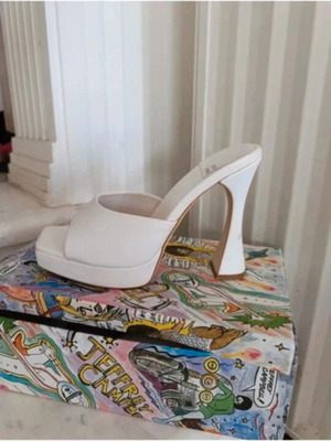Πέδιλα πλατφόρμες Jeffrey Campbell, νούμερο 40, μαύρα