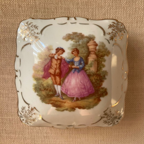 IOHPAP fountain dish used with Fragonard scene and gold finishes