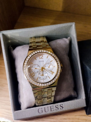 Guess women's watch like new