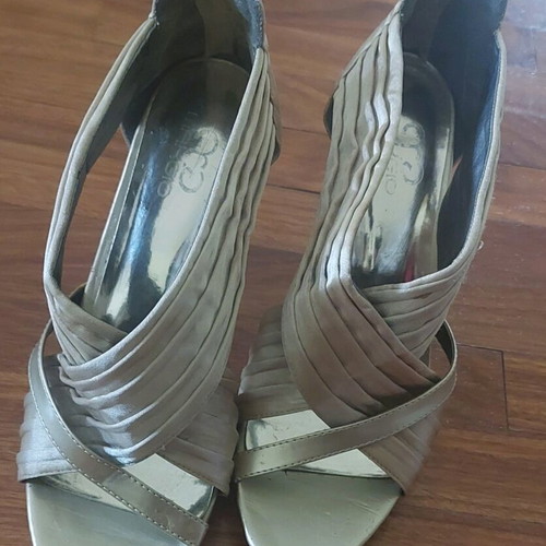 Makgio champagne sandals like new, size 40