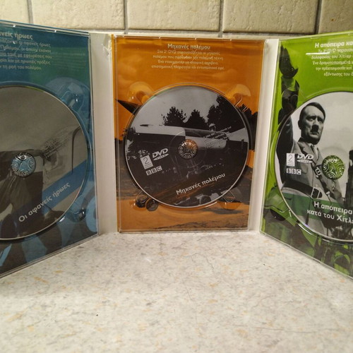 BBC complete set with 3 DVDs Heroes and Weapons like new