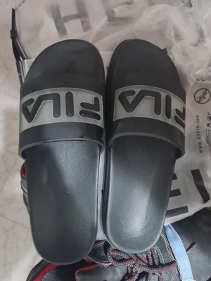 Women's flip-flop slippers size 38, black
