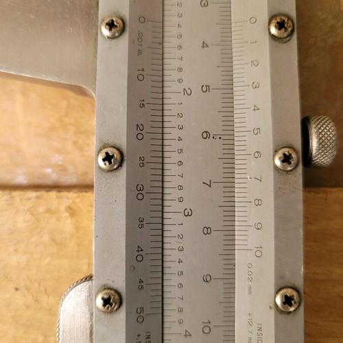 Mitutoyo heavy-duty caliper like new