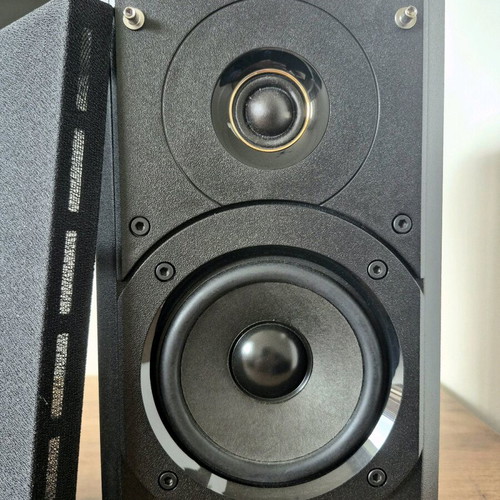 Sony CMT-SX7 Mini HiFi Amplifier Like New with Speakers