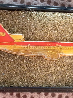 Lockheed L-1011 TriStar pin like new, 4cm