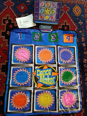 Primo musical dance mat 90's like new with difficulty levels and manual