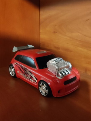 Hot Wheels Miller's Muffler 2002 used battery-powered car