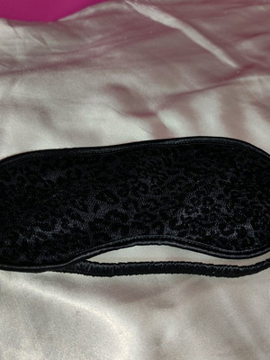 Sleep mask with leopard design and satin interior new