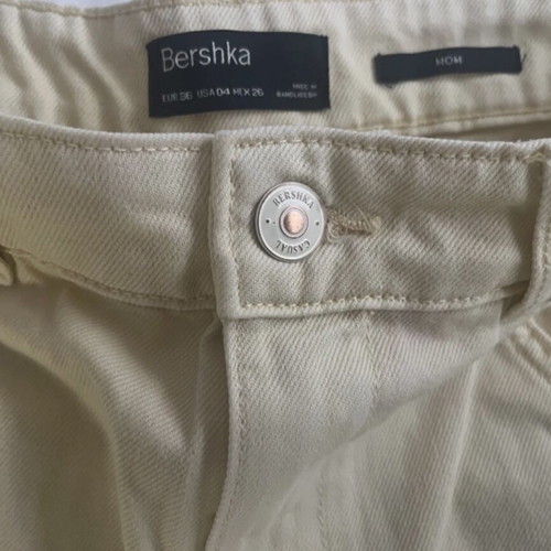 Bershka mom fit jeans new beige yellow size S