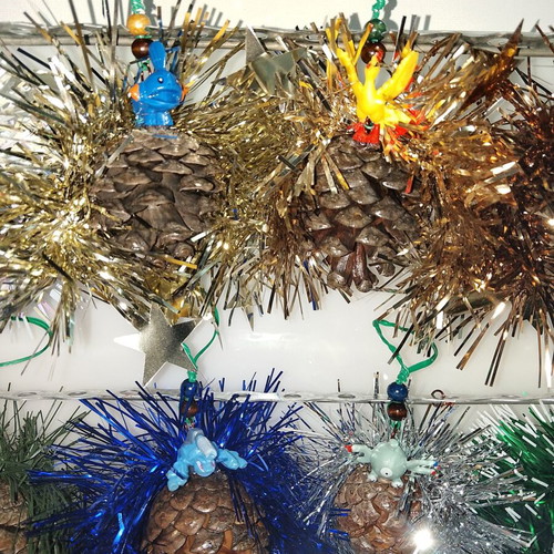 Pinecone Christmas ornaments new, set of 12, natural decoration