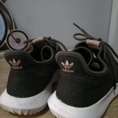 Adidas Tubular kids sneakers size 36 like new khaki