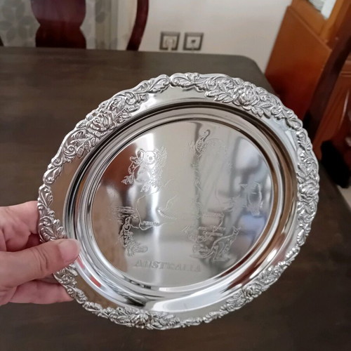 Round new plate with Australian designs, diameter 22 cm