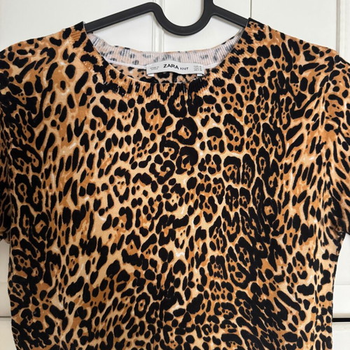 Zara tiger print blouse size small like new