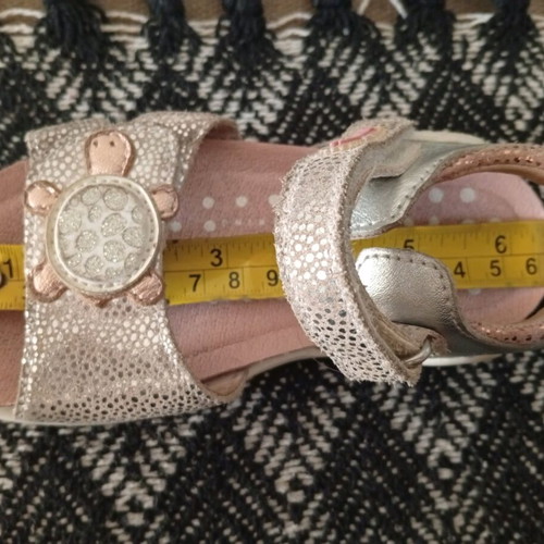 Biomecanics sandals size 25 like new, silver with pink bronze