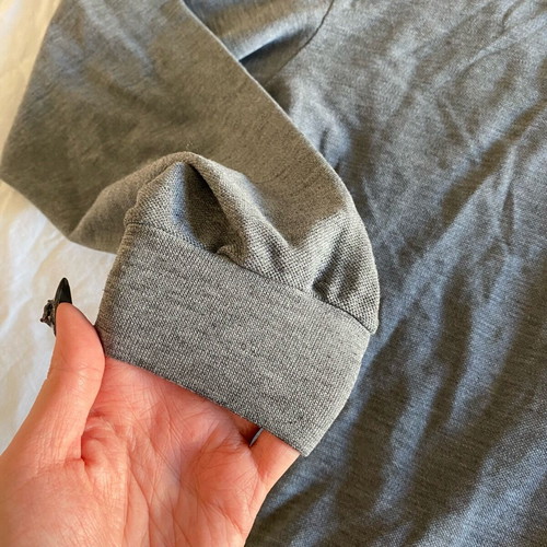 Long-sleeve gray blouse used, good condition
