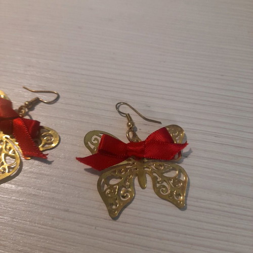 Earrings new, faux bijoux