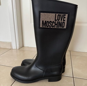 Γαλότσες Love moschino