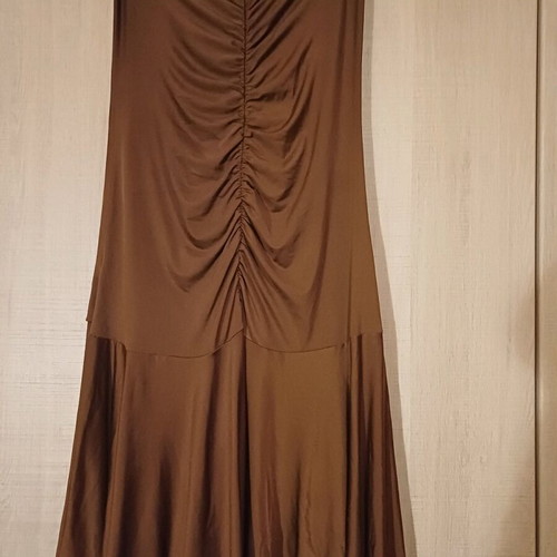 Short backless dress used with embroidery in brown chocolate color