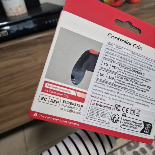 Controller grip for Nintendo Switch like new