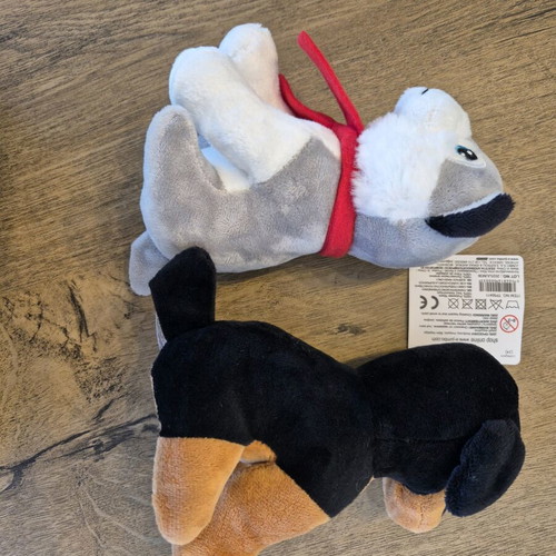Plush Dogs jumbo 18cm, new, pack of 2