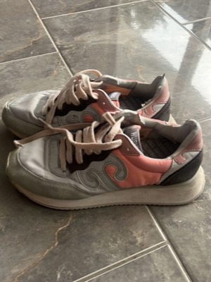 Wushu Runner sneakers used, size 38, pink and turquoise