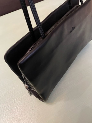 Μαύρη δερμάτινη τσάντα ώμου Oxette μεταχειρισμένη, vintage 90’s