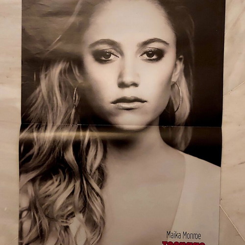 Ian Somerhalder and Maika Monroe poster like new, Teenage