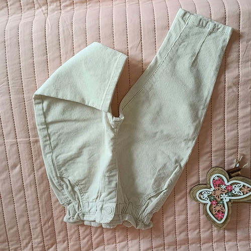 Cream corduroy pants Zara 12-18 months like new