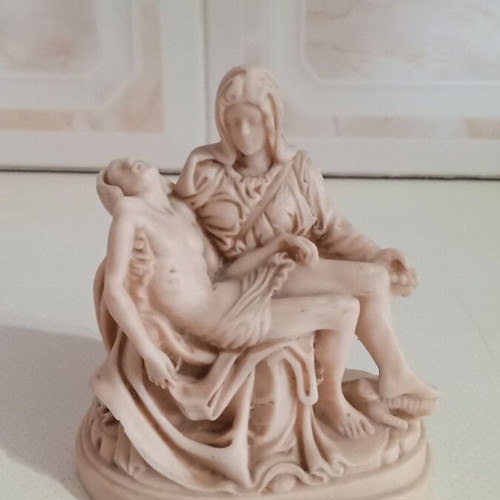 Pieta decorative table sculpture like new
