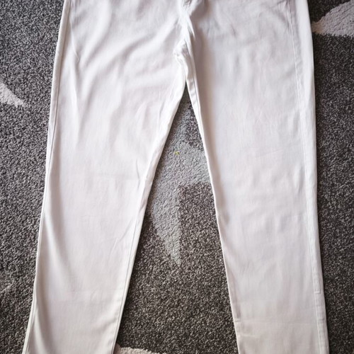 BSB White Pants Size 40 Like New