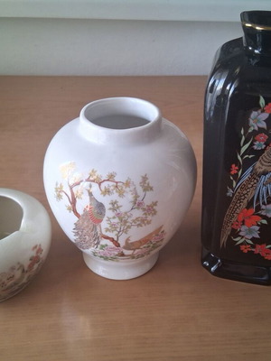Vintage Asian Porcelain Set - 2 Vases & Ashtray (Satsuma / Oriental Style)