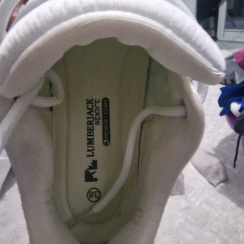 Lumberjack athletic shoes new, white size 38