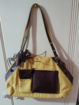 Women's shoulder bag mustard yellow with brown details like new