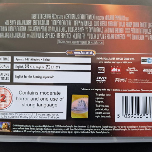 Independence Day DVD like new, sci-fi action with subtitles