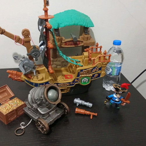 BW Pirate Ship and Island Playset used with figure and accessories