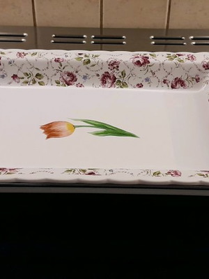 Serving platter with stand new